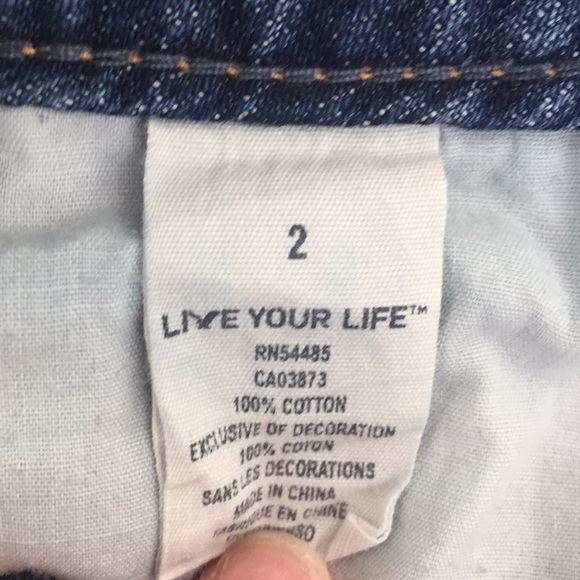 Shorts - Picture 4 of 4